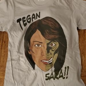 Tegan and Sara American Apparel merch.